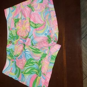 Lilly pulitzer floral shots size 12